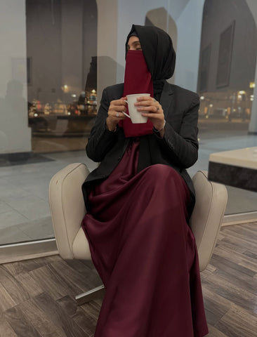 PLUM ELEGANCE