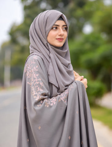 MUZNAH BUTTERFLY ABAYA