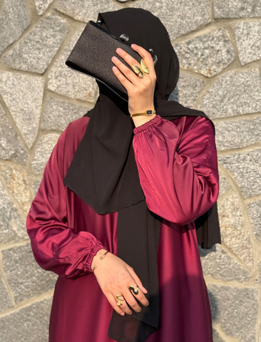 PLUM ELEGANCE