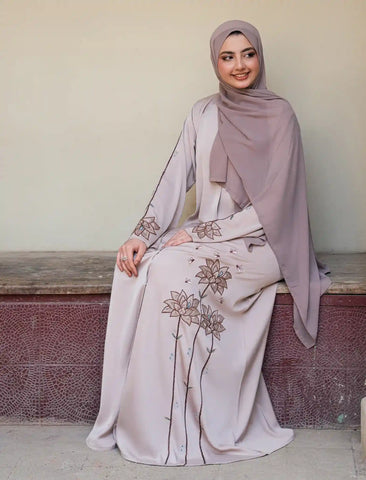 BEIGE FLORA