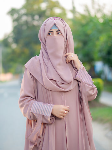 DANIA FARASHA ABAYA