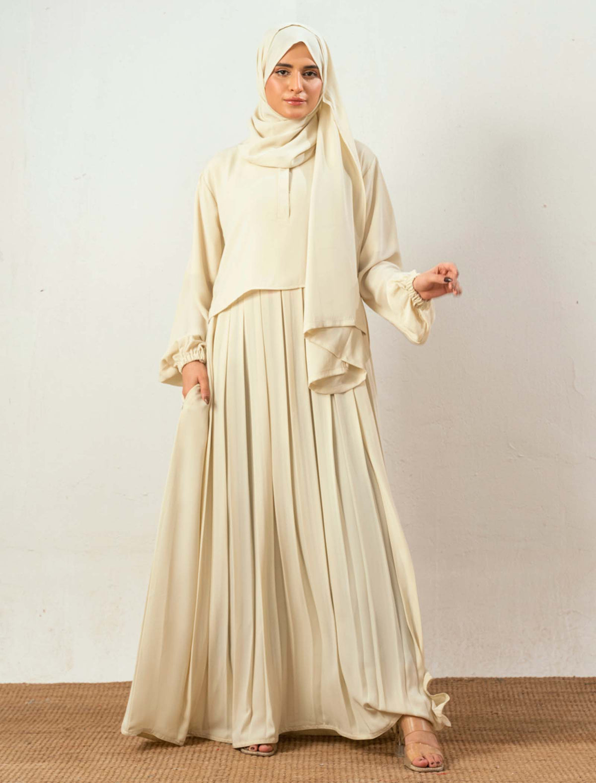 LUNA ABAYA- IVORY Black Camels LUNA ABAYA- IVORY Black Camels