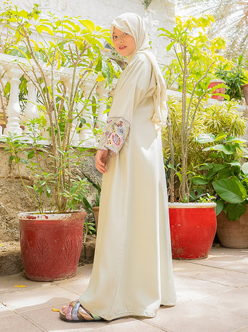 RUQA EMBELLISHED ABAYA (KID)
