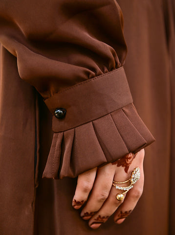 Cuffs and Pleats Abaya