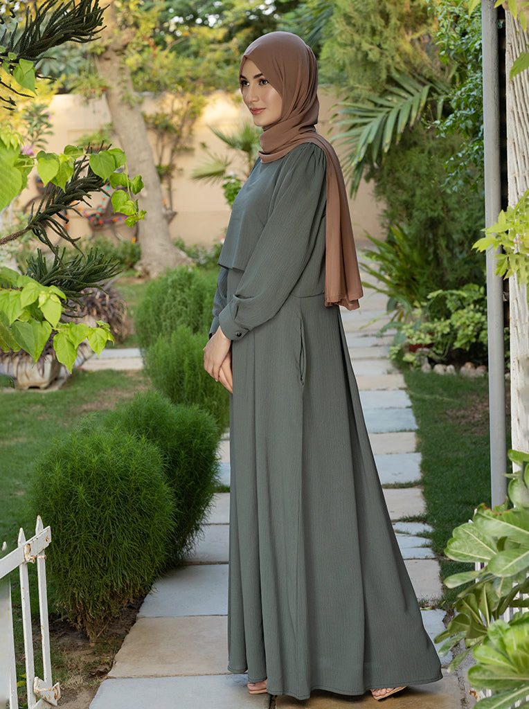 Tufah Zariyah Abaya Black Camels